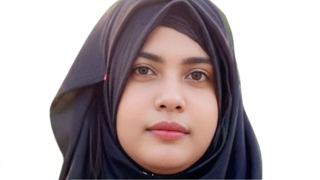 নওগাঁয় শান্তনার চতুর চাল: অর্থ-গহনা নিয়ে সাবেক স্বামীর ঘরে।