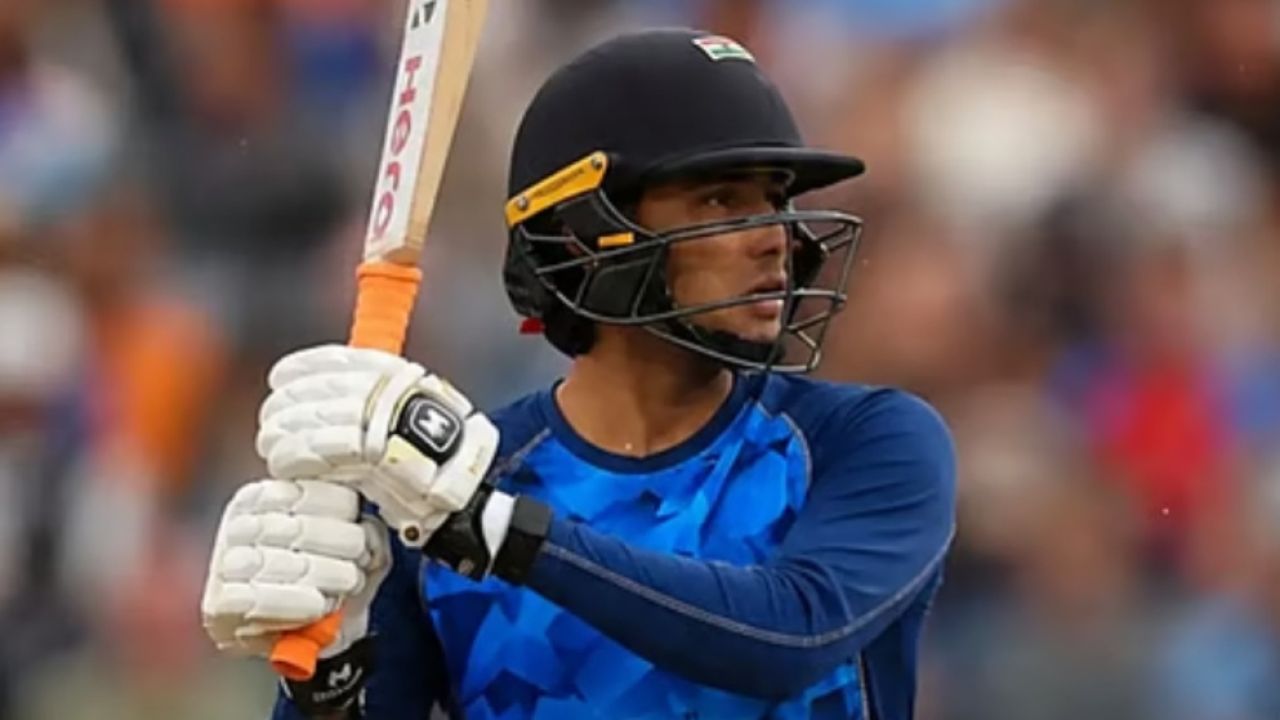 অভিষেক শর্মার ব্যাটিং তাণ্ডব, করলেন ৯১ বলে ২৩৩