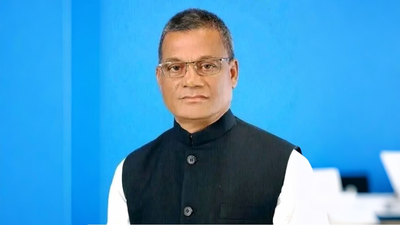 গোয়েন্দা তথ্যের ভিত্তিতে সাবেক এমপি নায়েব আলী জোয়ার্দার পুলিশের হাতে আটক