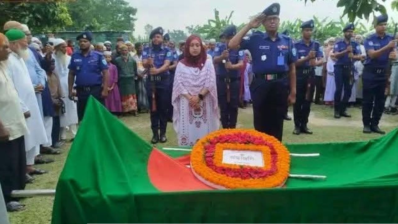গাইবান্ধা সুন্দরগঞ্জে বীরমুক্তিযোদ্ধা সিদ্দিক হোসেন এর রাষ্ট্রীয় মর্যাদায় দাফন সম্পন্ন