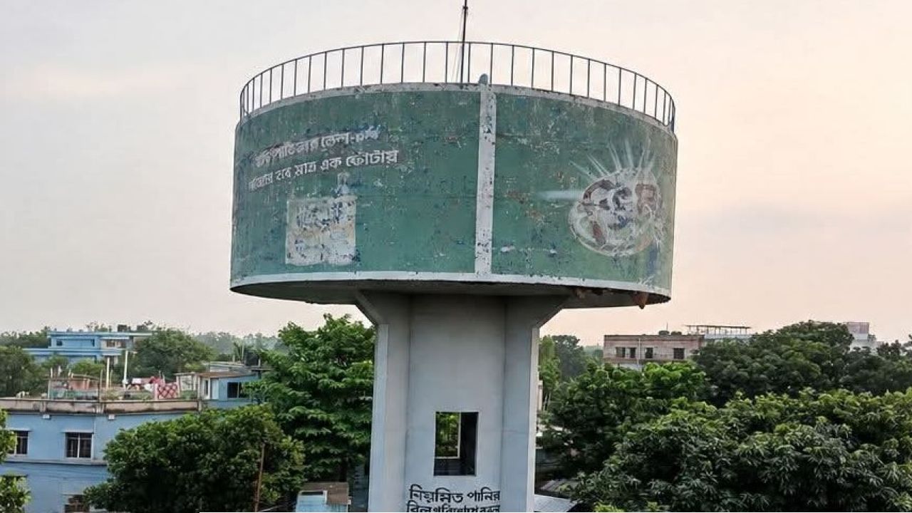 গাইবান্ধা পৌরসভার ১ থেকে ৯ নম্বর ওয়ার্ডে পানির সংকট, চরম দুর্ভোগে বাসিন্দারা