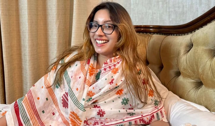 ‘সারাজীবন ভার্জিন ছিলাম’: মেঘনা আলমের বক্তব্যে জোর চর্চা